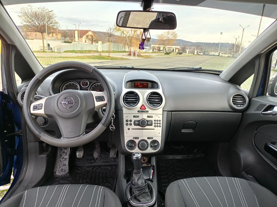 Vând autoturism Opel CORSA