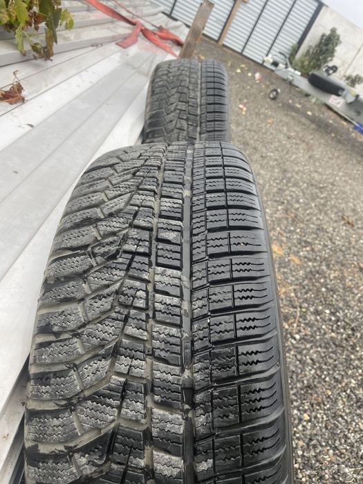 Anvelope 215 55 R18 Hankook iarna