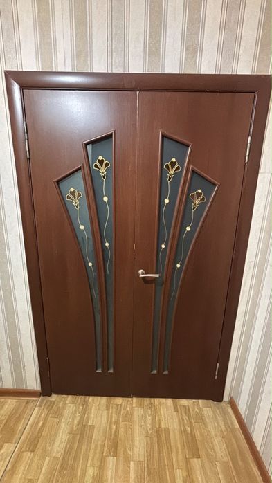 Деревянное двери