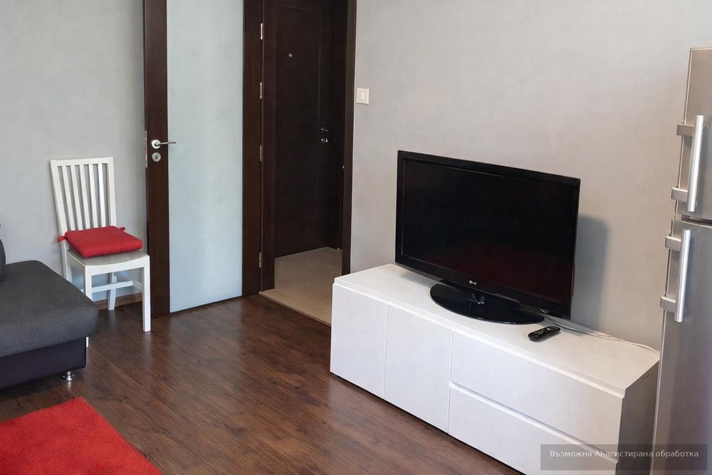Дава се под наем Тристаен апартамент в София, Изток - 60 кв.м за 700 € - Снимка #1