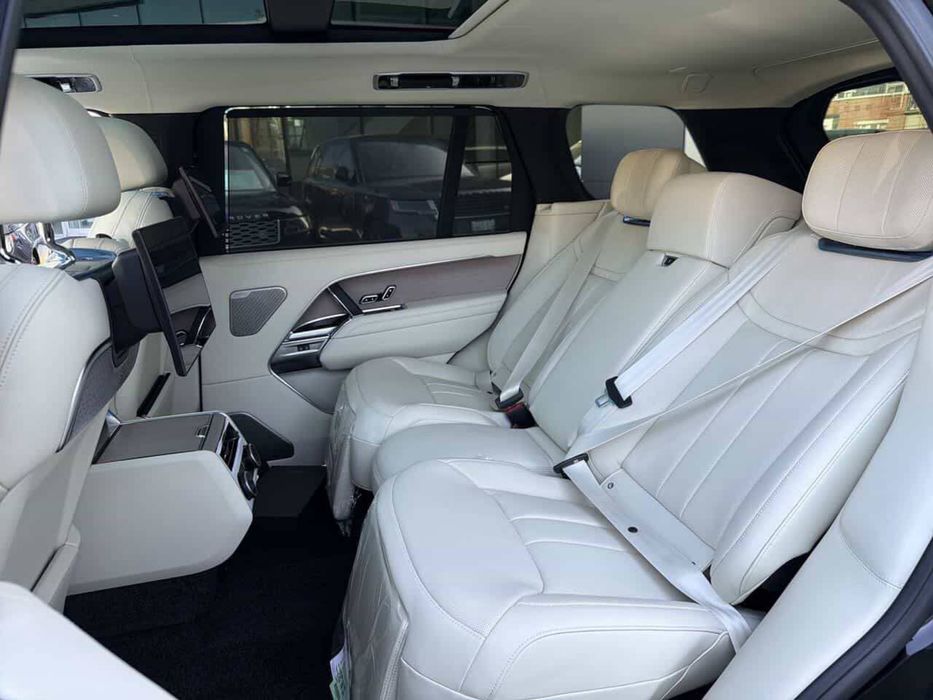 Land Rover Range Rover P530 Long exclusive 5 seats 2026 Autobiography