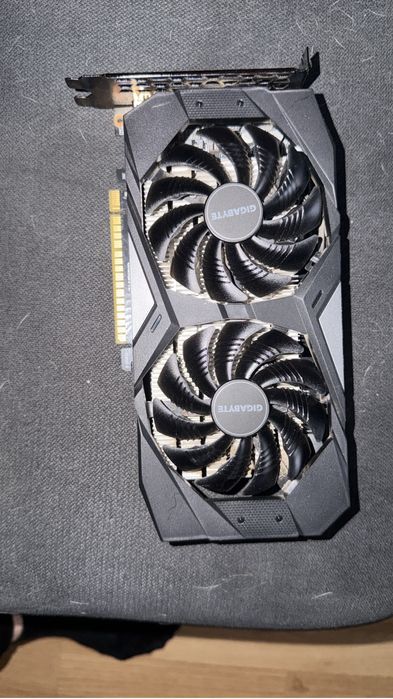 GeForce® GTX 1650 SUPER™ WINDFORCE OC 4G