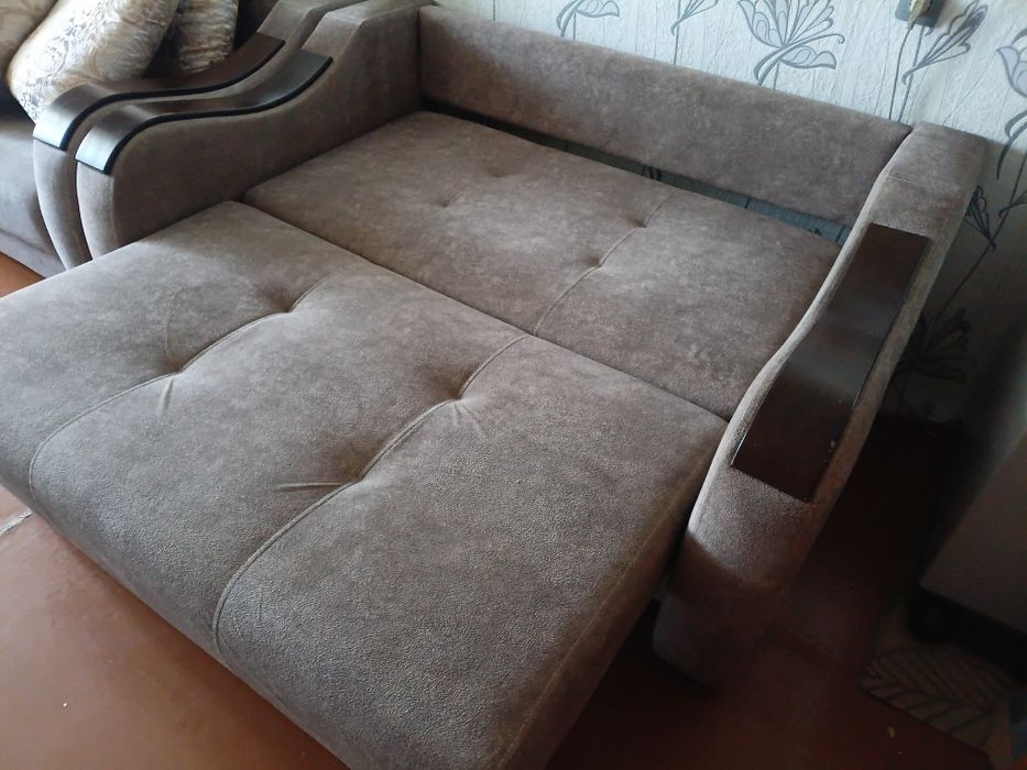 Диваны б/у  раскладные