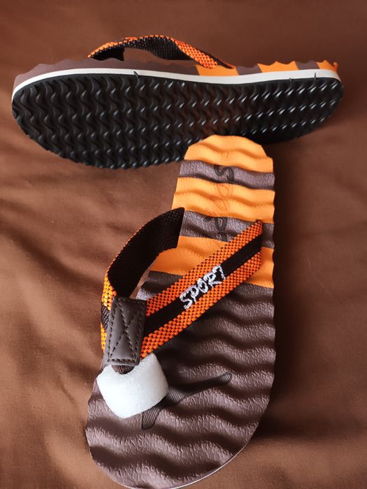 Papuci de plaja , talpa foarte ușoare,  nr . 42 și nr 43