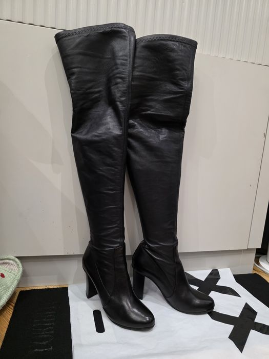 Сапоги Италия ,длинные ,кожа.