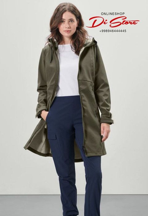 Размеры 48,50,52.  Плащ софтшелл немецкий!