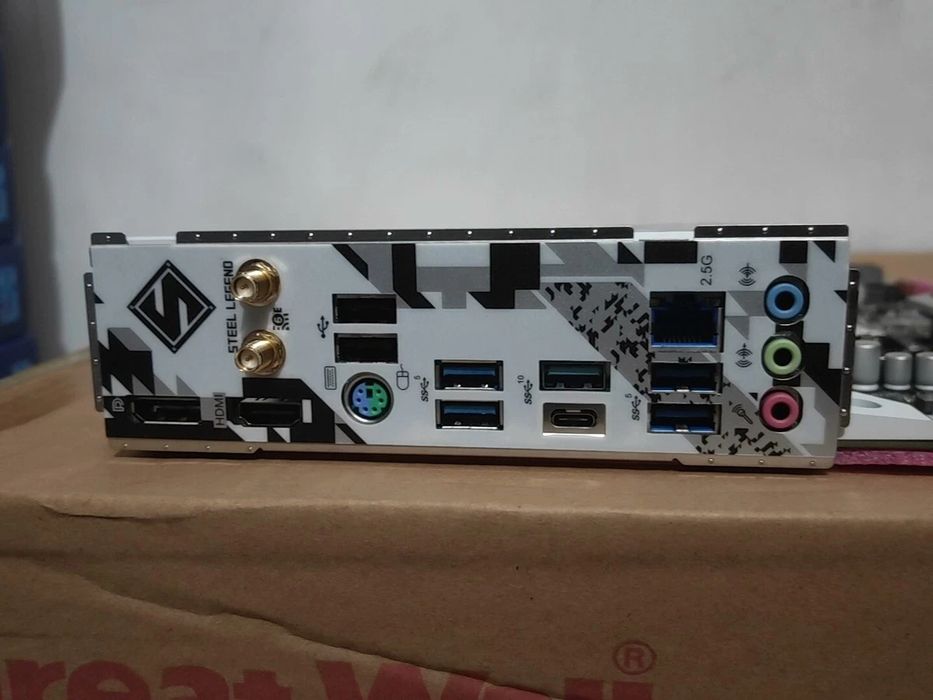 ASRock steel legend b760m wifi +placa video Nvidia Rtx 3070ti