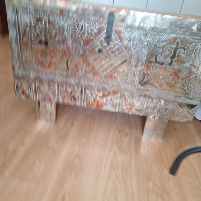 Сандық сатылады. Продается сундукк