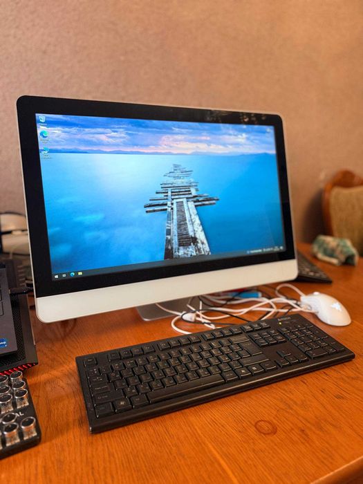 Моноблок Aigo 24" LED + SSD 128 ГБ + 8 ГБ RAM + веб-камера РАССРОЧКА