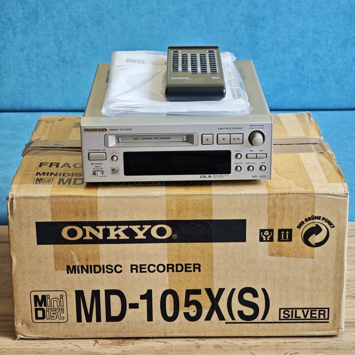 Onkyo MD-105X (европейска версия) [Intec 205 series]