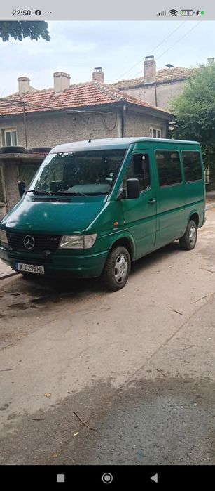 Продавам Мерцедес спринтер пътнически 2.9 веригата може и замяна