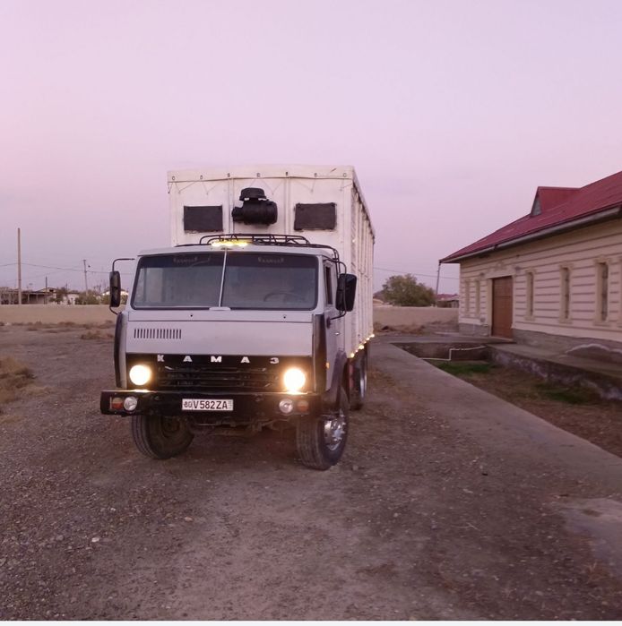 Kamaz 1988 yil  presep bilan birga 15 ta gaz balon 80 talik  15.000$