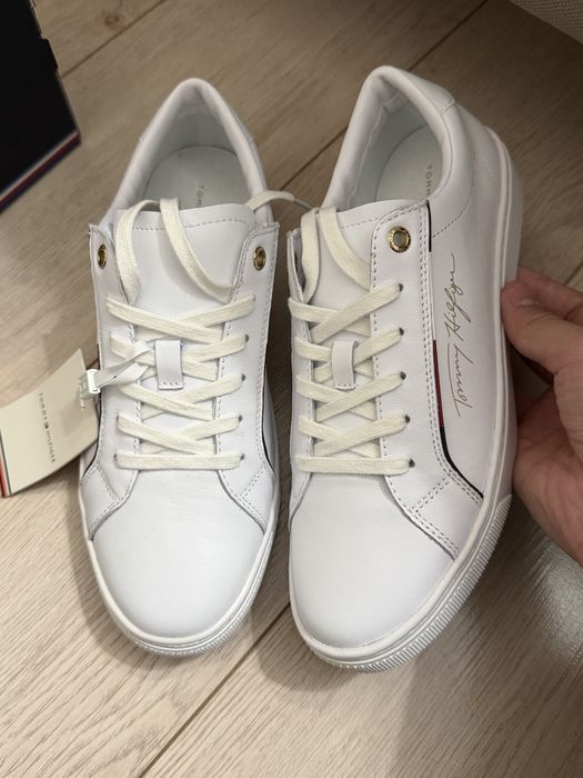Белые кеды Tommy Hilfiger