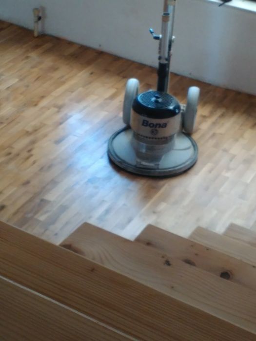 Циклене на естествен паркет и дюшеме Раковски