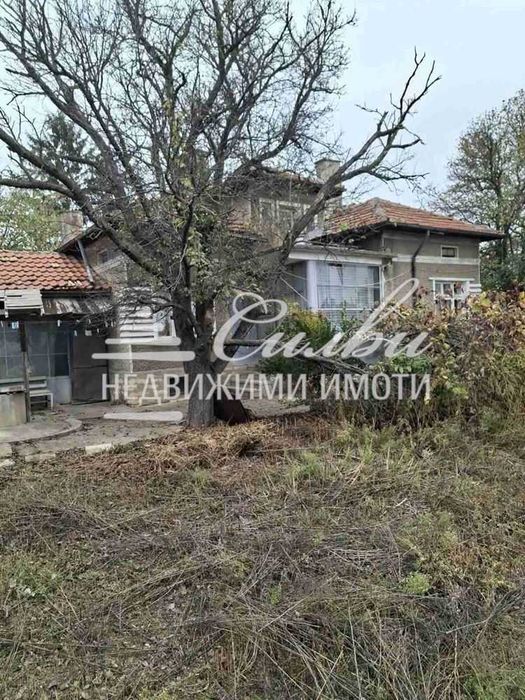 Самостоятелна ТУХЛЕНА къща в с.Царев брод!