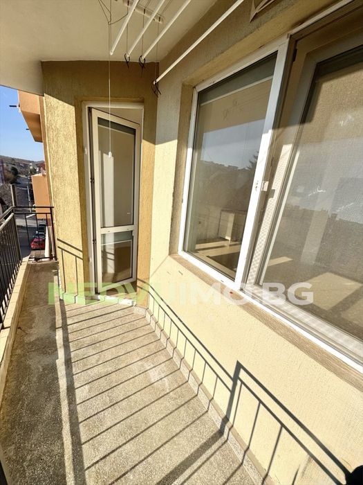 Двустаен апартамент в тухлена сграда в кв. Аспарухово