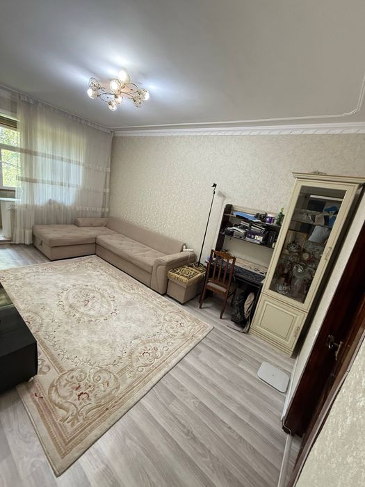 Срочно продается 2/4/4 50м2 фархадский рынок