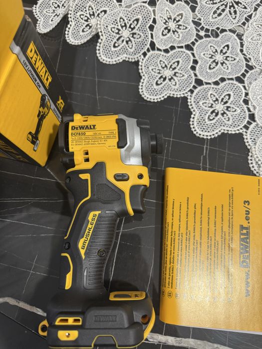 Dewalt , Milwaukee , Bosch- corp nou fara acumulator