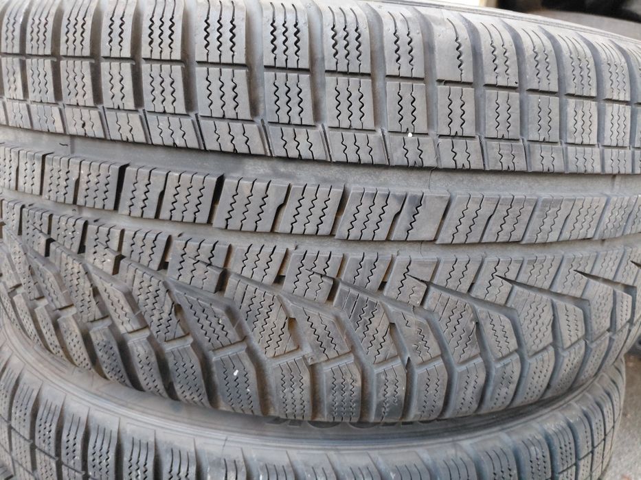 235/45/18" Hankook 4бр.гуми