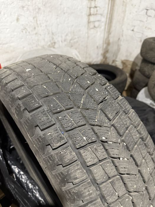 Зимние шины 235/55R19