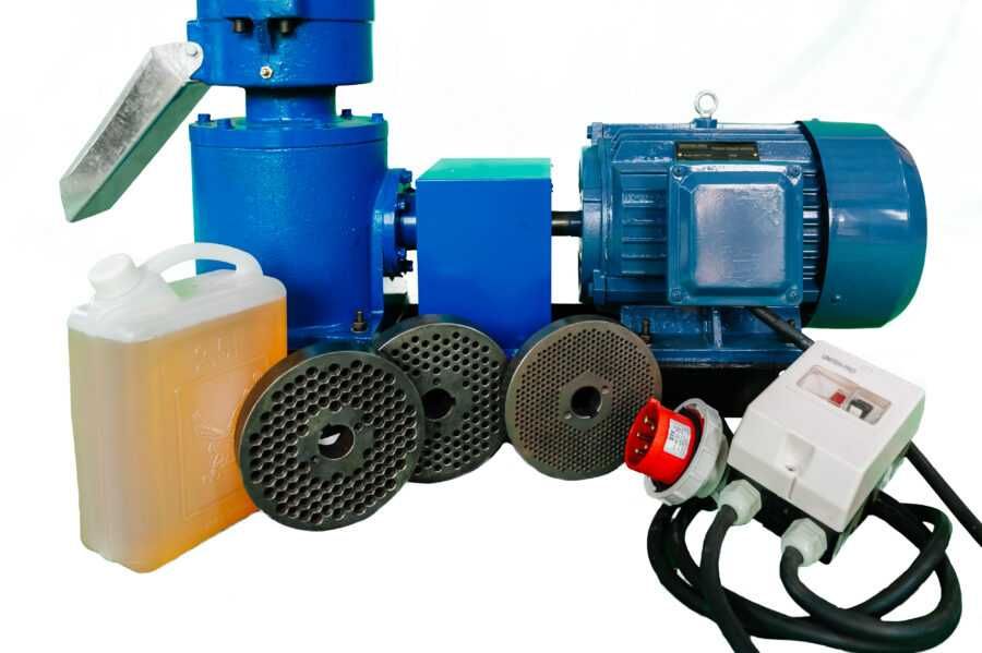 Granulator furaje KL-150 cu 3 matrite și motor inclus NOU Garantie 24 Luni Livrare rapida