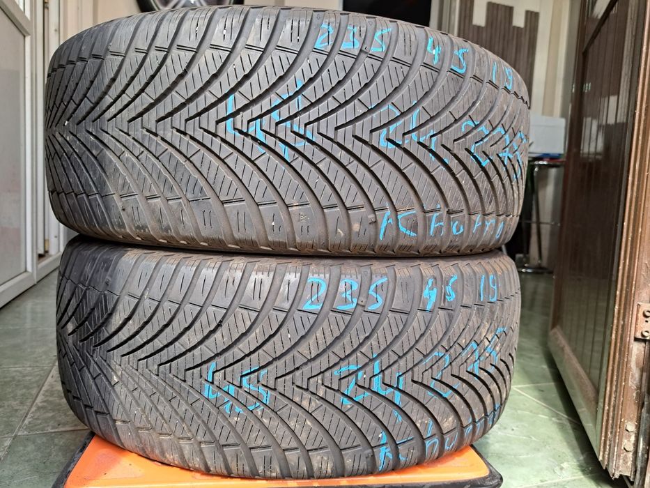 2 anvelope 235/45 R19 Khumo allseason 2024