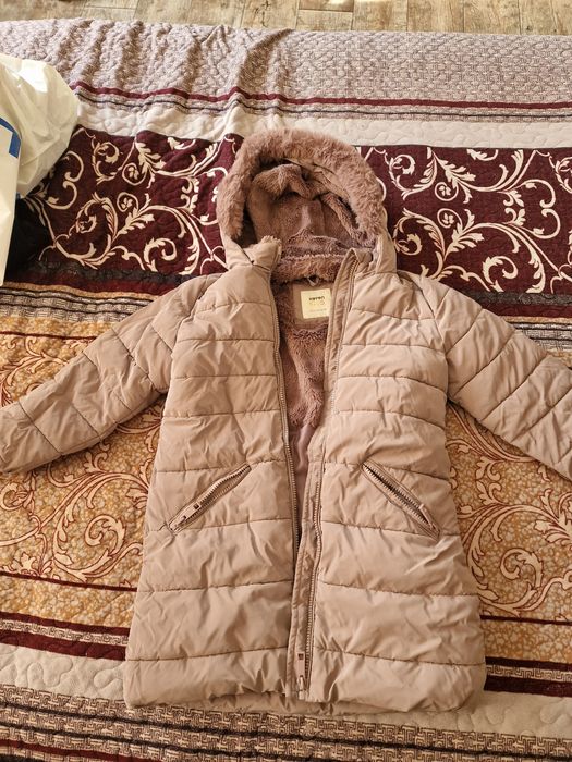Куртка на девочку 122-128