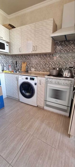 Продается 3в4 комнатная квартира на Карасу 6 банк дом