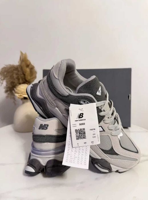 Adidasi NewBalance 9060