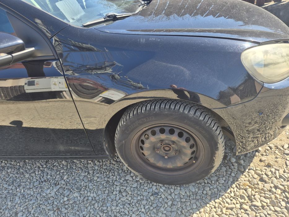 Aripa dreapta fata culoare negru LC9X  VW GOLF 6 HATCHBACK fabr 2009 -