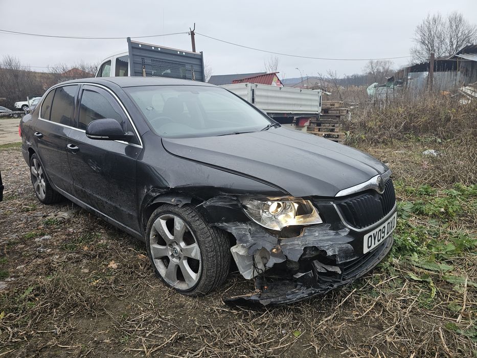 Vind sau dezmembrez skoda Superb 2009 tehnic in srare ok motor cutie d
