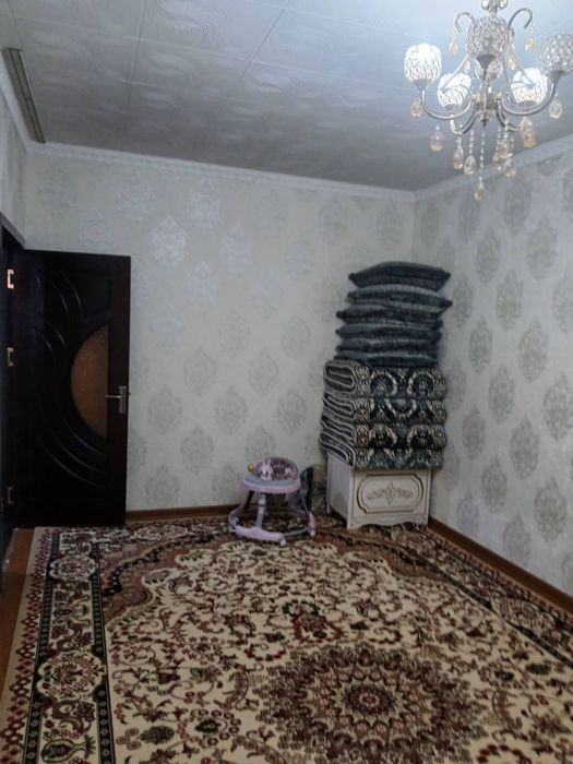 Юнусабад 12 квартал. Продается квартира 2/4/4