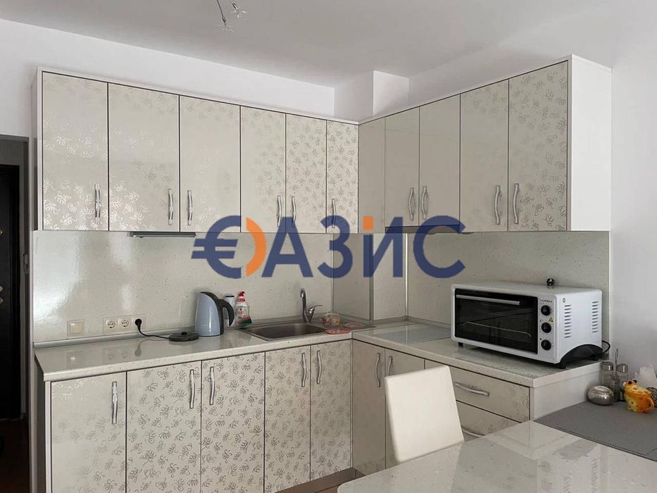 Продава се Едностаен апартамент в Поморие - 36 кв.м за 1545 €/кв.м - Снимка #2