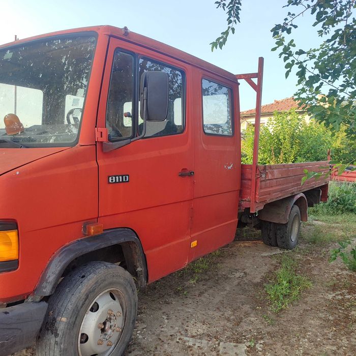 Mercedes-Benz 811