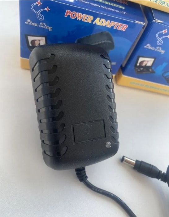 Блок питания / адаптер 12v 2a ac/dc adaptor