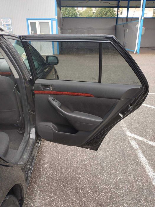 Тойота авенсис - 2.2 177k.c.  D-CAT на части