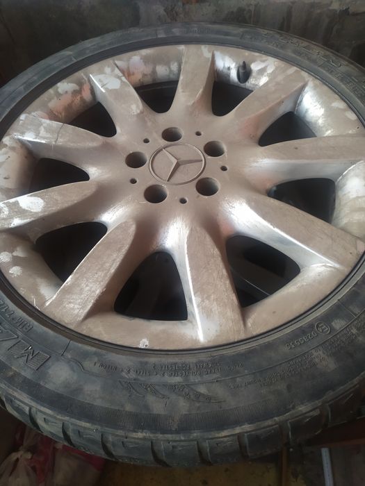 Продам диски на 18 Мерседес
