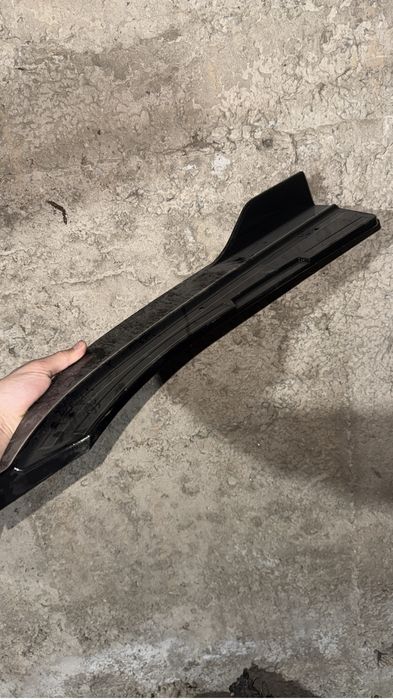 Диффузор заднего бампера е60,универсальные накладки -плавники
