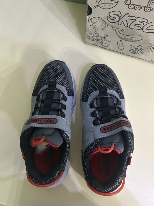 Sketchers детские кросовки