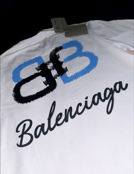 Tricou Balenciaga