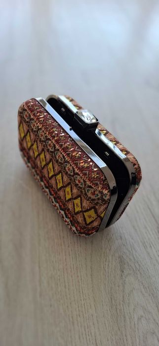 Rochie si clutch seara
