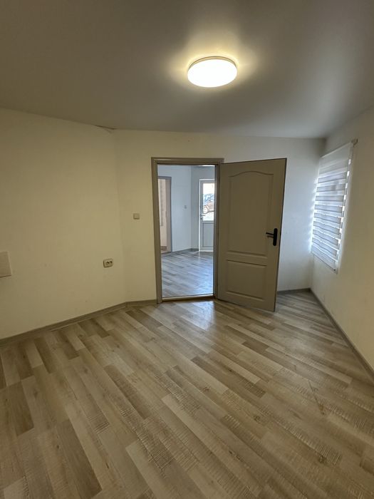 Дава се под наем Магазин в Варна, Спортна зала - 35 кв.м за 408 € - Снимка #5