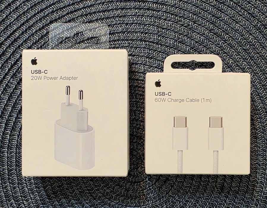 Incarcator original iPhone 16 Pro Max,cu cablu de 1m.