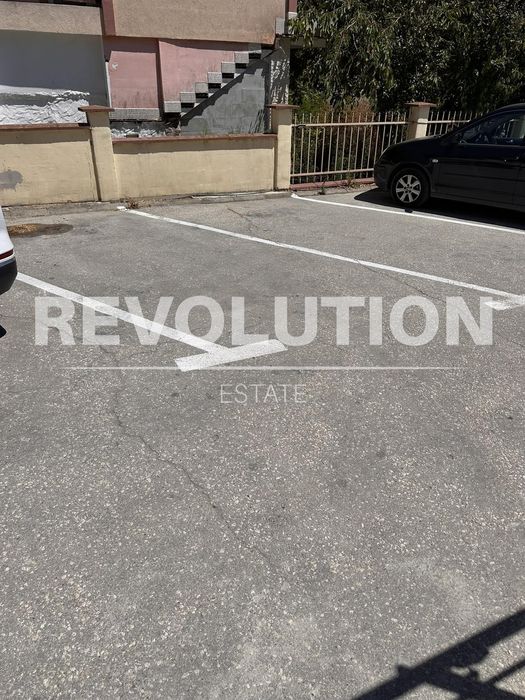 Дава се под наем Тристаен апартамент в Варна, Център - 70 кв.м за 550 € - Снимка #14