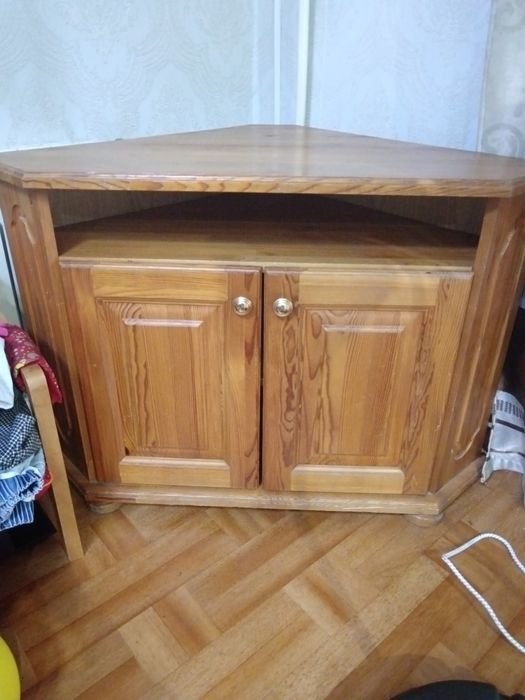 Угловой шкаф под телевизор