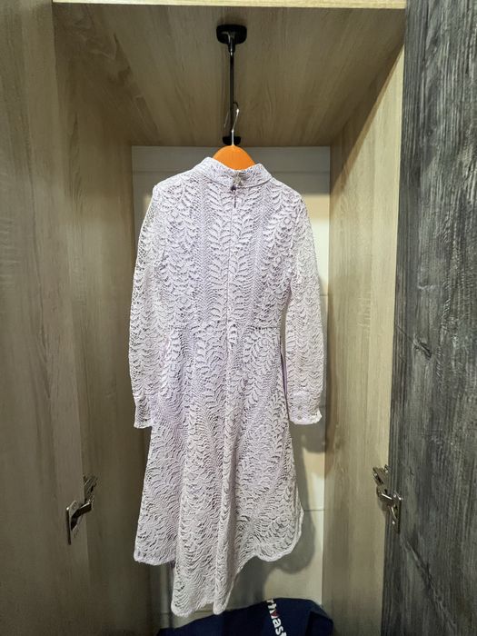 нарядные платья.