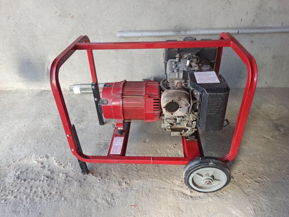 Бензиновый генератор Generac ET4200