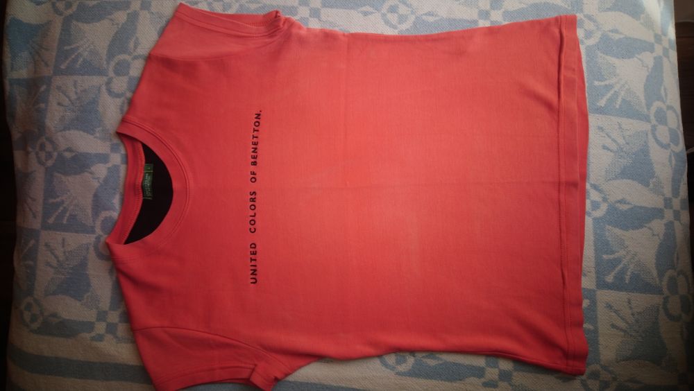 ДвеБлузи"БЕНЕТОН"-Оригинални.сИнтересни,УникалниЦветове,Красиви!Отл.С.