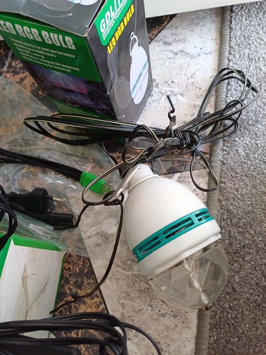 Kit portabil solar USB , Radio , mp3