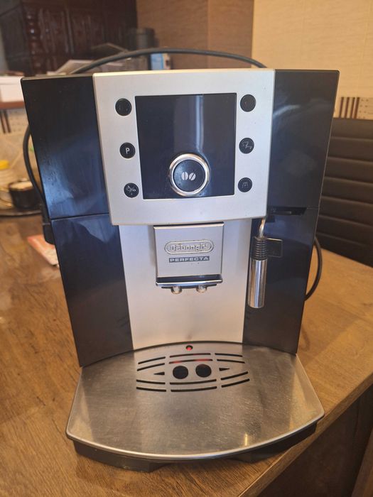 DeLonghi Perfecta ESAM5400